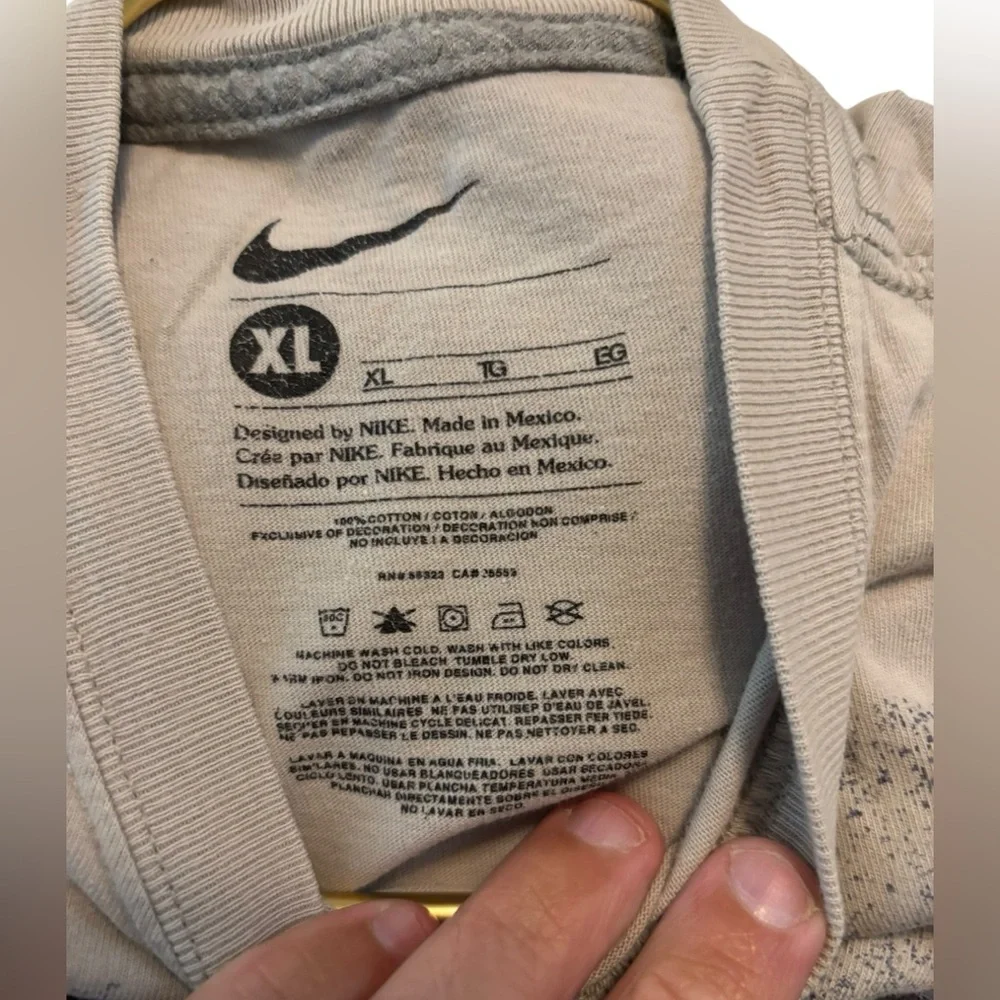 Nike Beige Graphic Tee